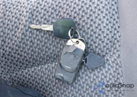 2002 Ford F-150 Lariat/Xlt из США, поврежденный, VIN 1FTRW08LX2KD60145